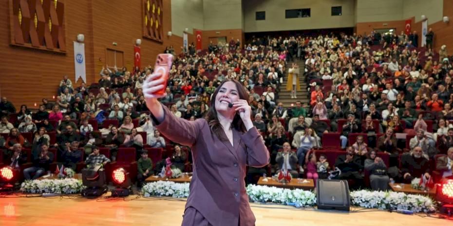 Kayseri Talas'ta Dilek Cesur rüzgarı