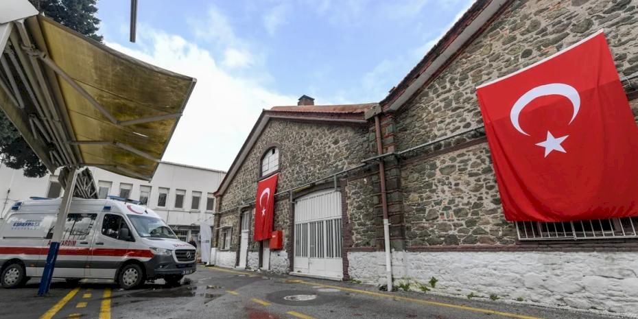 İzmir Büyükşehir Meclisi’nden Vakıflar’a tahliye isyanı