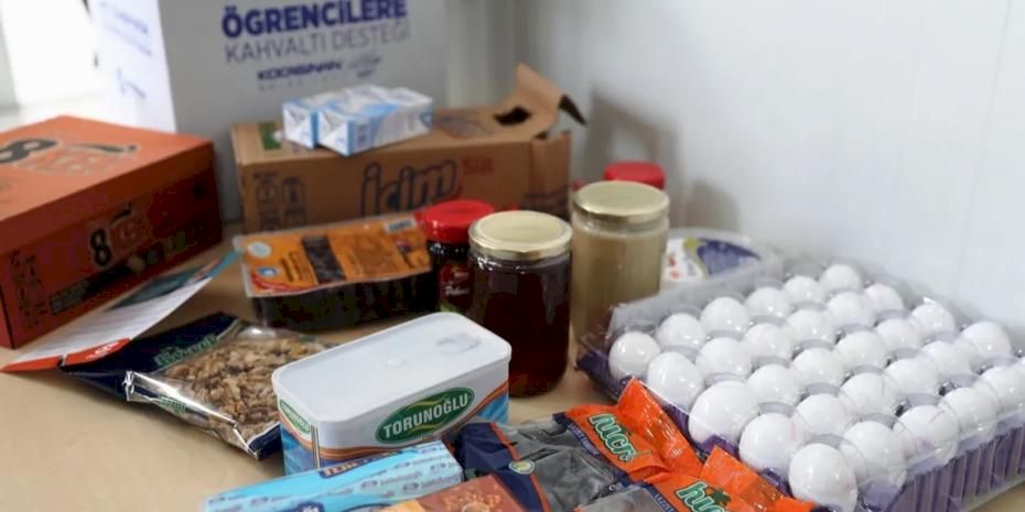 Kayseri Kocasinan'dan öğrencilere ücretsiz kahvaltı kolisi