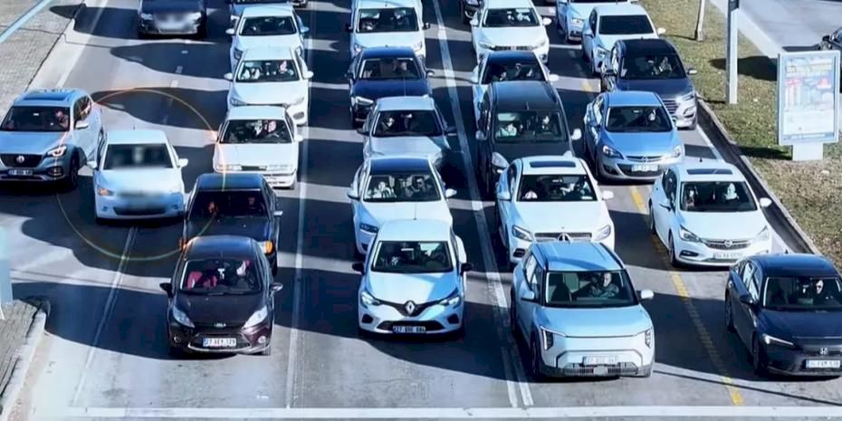 Gaziantep’te 10 günde 389 sürücüye hatalı şerit cezası