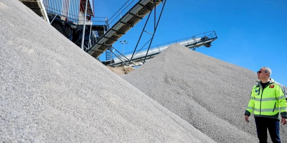 Sivas’ta Tecer Taş Kırma Tesisi yeni sezona başladı