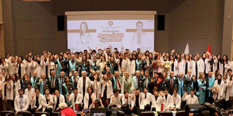 Geleceğin hekimleri ilk adımı attı