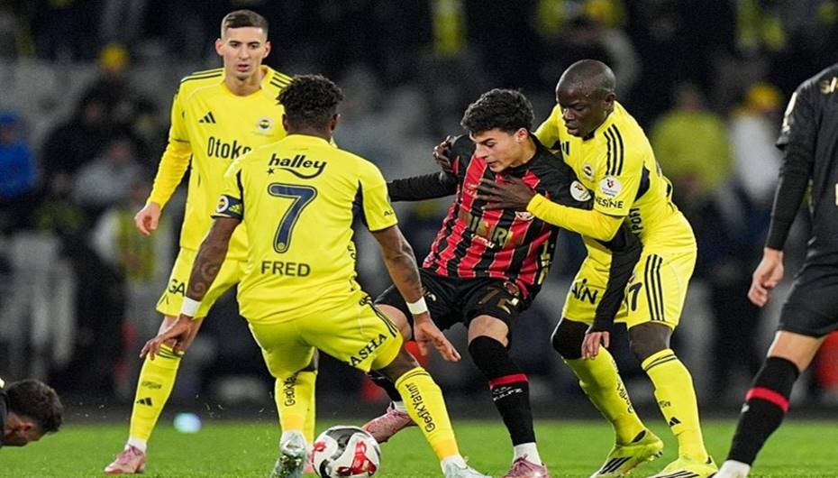 Mısırlı.com Fatih Karagümrük 2-0 Fenerbahçe (Maç Sonucu)