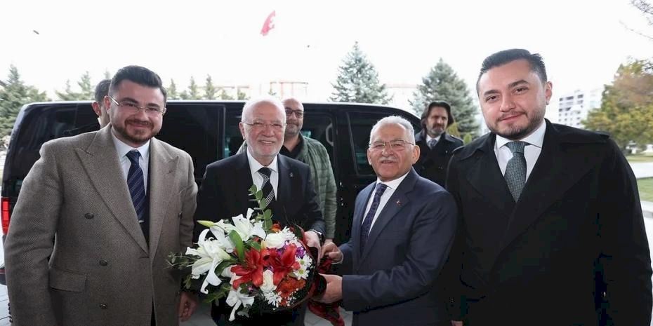 Mustafa Elitaş'tan Kayseri'de ulaşım yatırımlarına destek