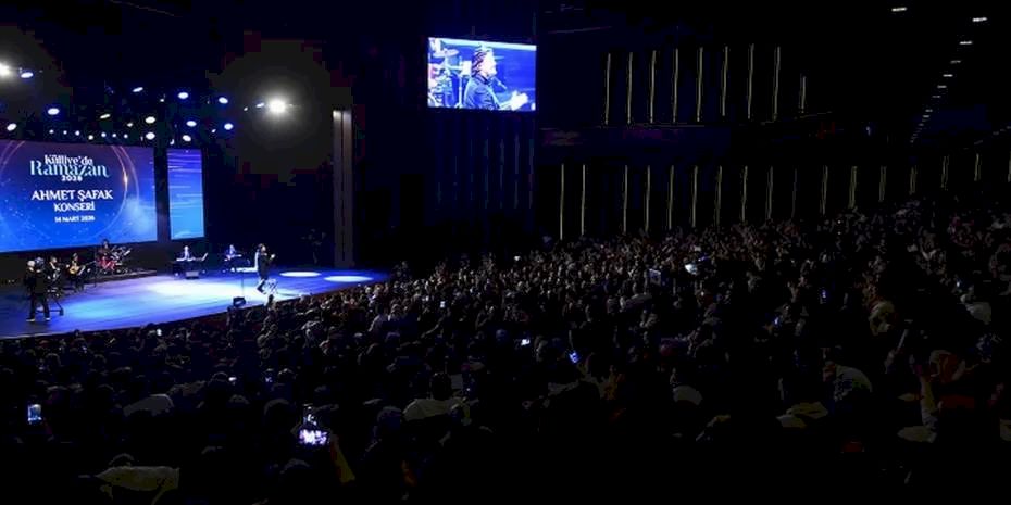 Ahmet Şafak Külliye’de Ramazan konseri verdi