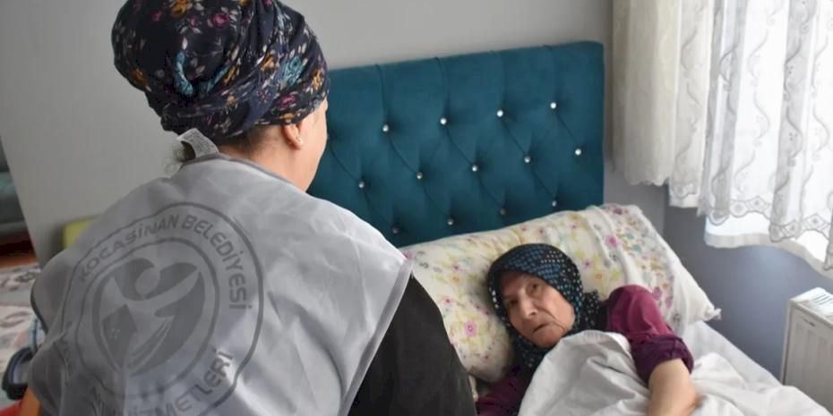 Kayseri Kocasinan'da evde bakım hizmeti ara vermiyor