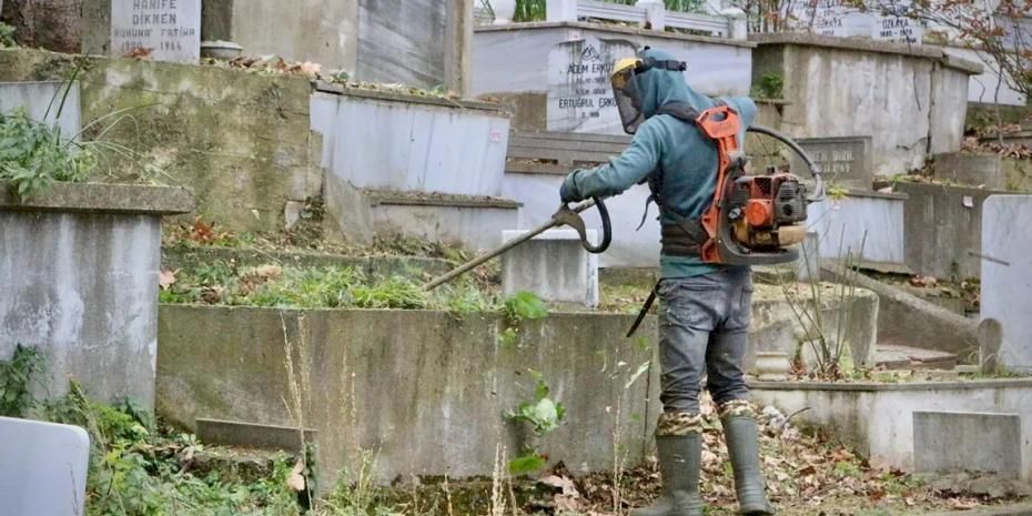 Giresun'da mezarlıklar bayrama hazır