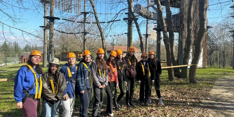 Sakaryalı gençler Macera Park’ta kamp deneyimi yaşadı