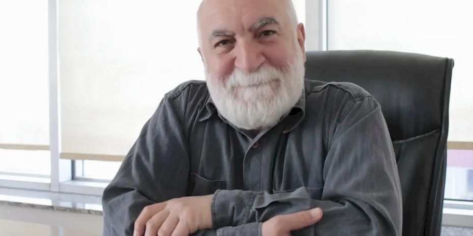 Gazeteci Mustafa Özke, Adana’yı eserleriyle dünyaya tanıtıyor