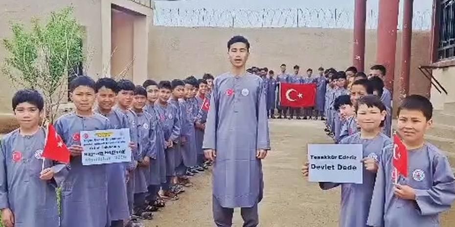 Afganistan’daki yetim çocuklardan 'Devlet Dede'ye teşekkür
