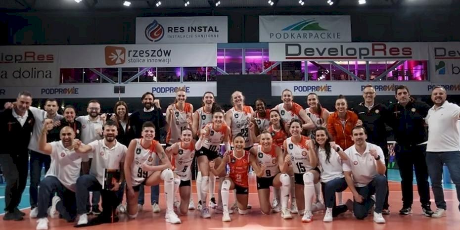 Eczacıbaşı Dynavit adını dörtlü finale yazdırdı!