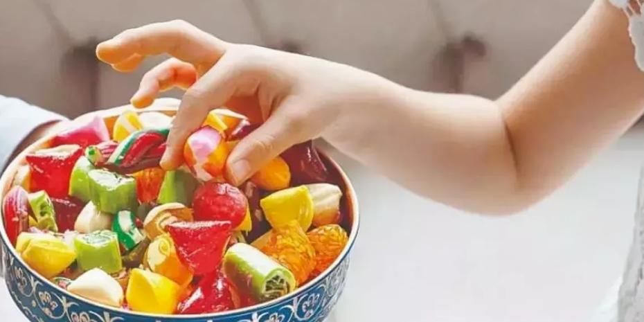 Bayramda yapışkan yumuşak şekerlere dikkat!