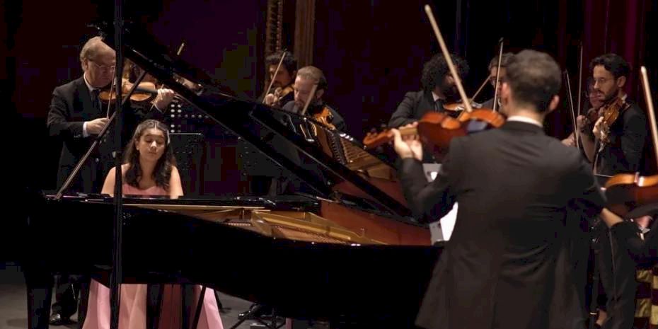 12 yaşındaki piyanist iki konserle sahnede