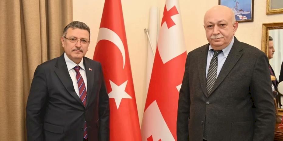 Trabzon'da Başkan Genç’ten Gürcistan Başkonsolosluğu'na taziye ziyareti
