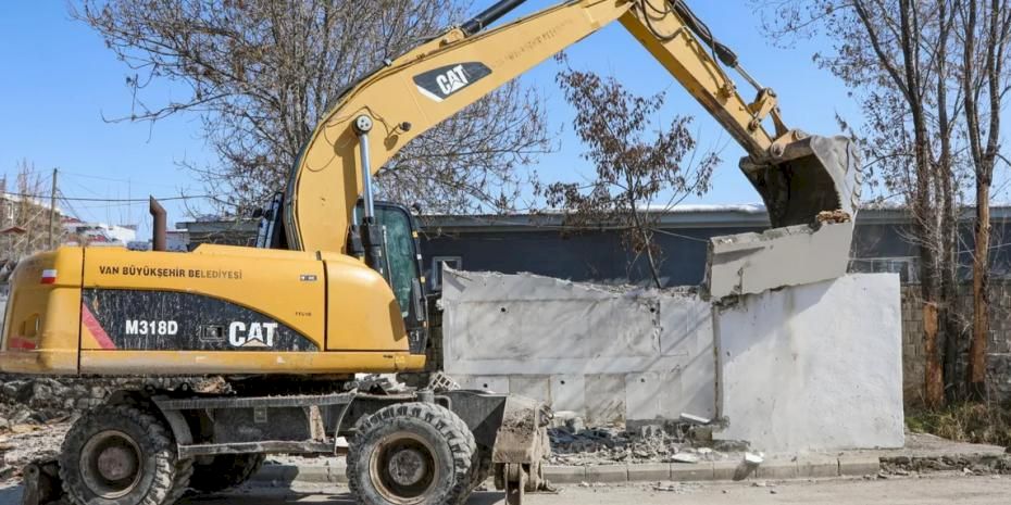 Van'da kaçak yapılara geçit yok