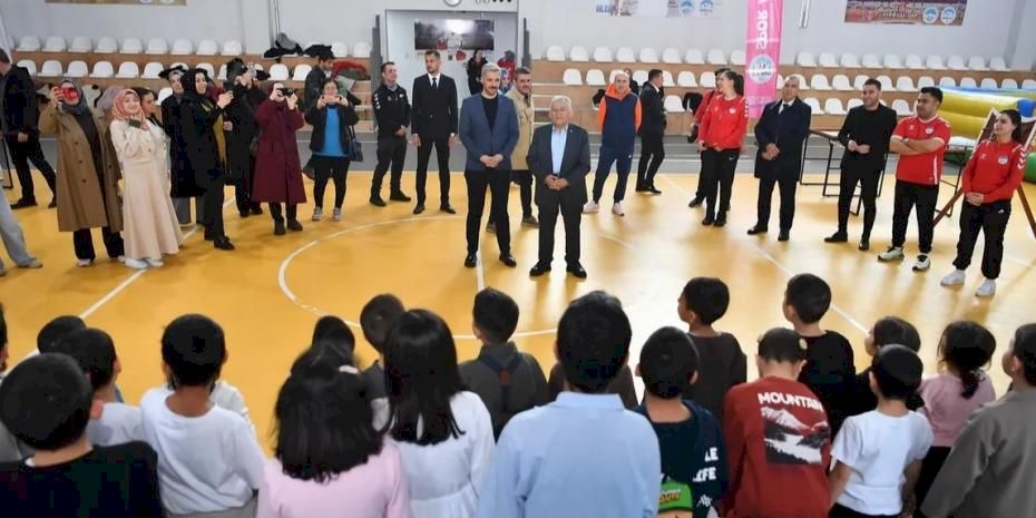 Başkan Memduh Büyükkılıç yürekleri ısıttı