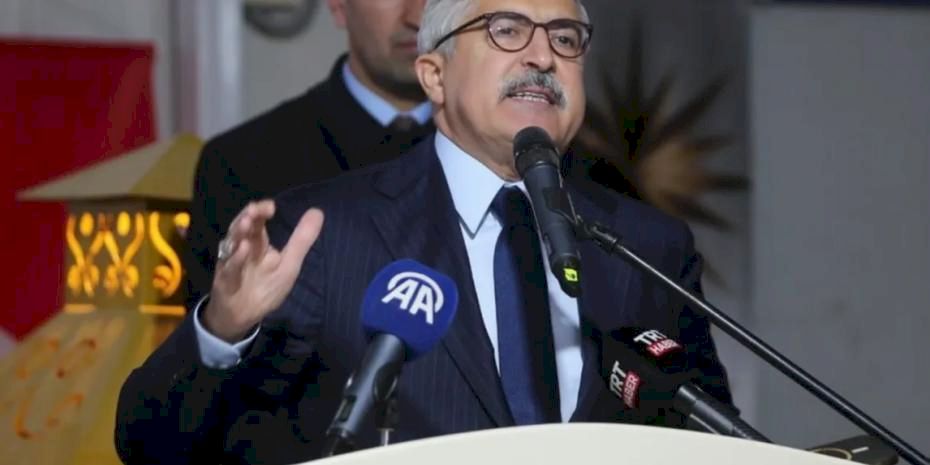 Yayman: Haddini bil Özgür Özel!