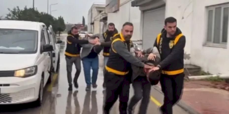 Adana’da hayvana şiddet görüntülerine 2 gözaltı!