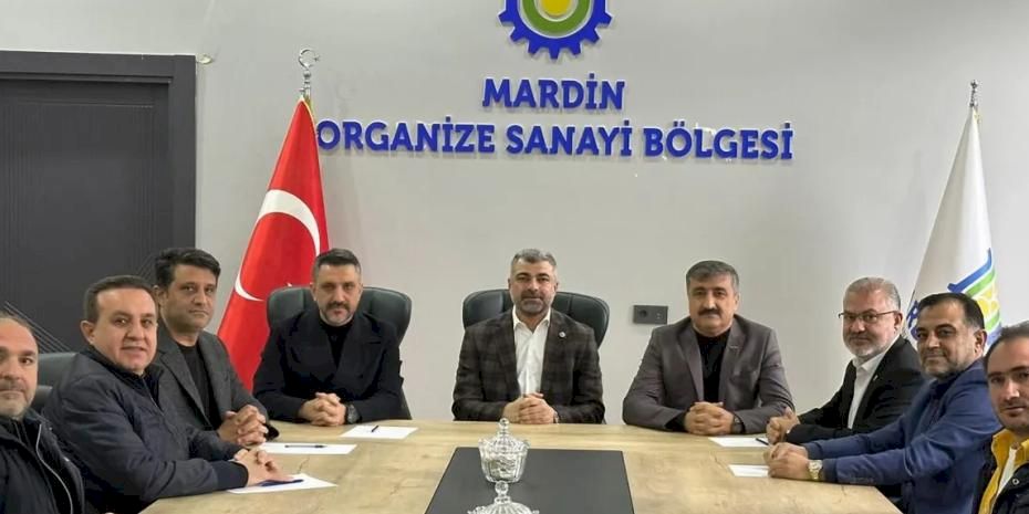 AK Partili Faruk Kılıç tekstilcileri dinledi