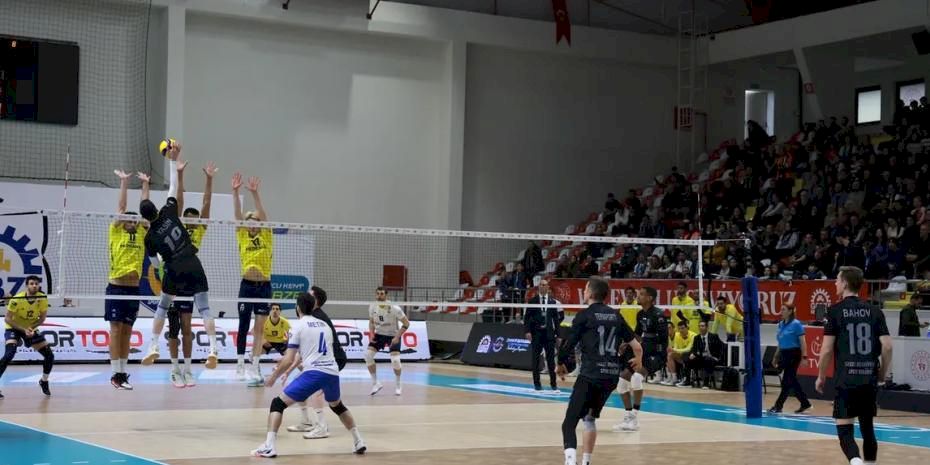 Efeler Ligi’nde normal sezon bitti