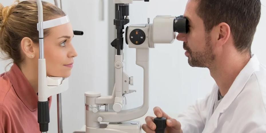 Katarakt sadece yaşlıların kapısını çalmıyor!