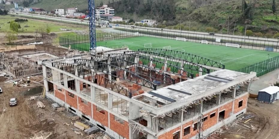 Ordu'da Eskipazar Spor Kompleksi inşaatı sürüyor