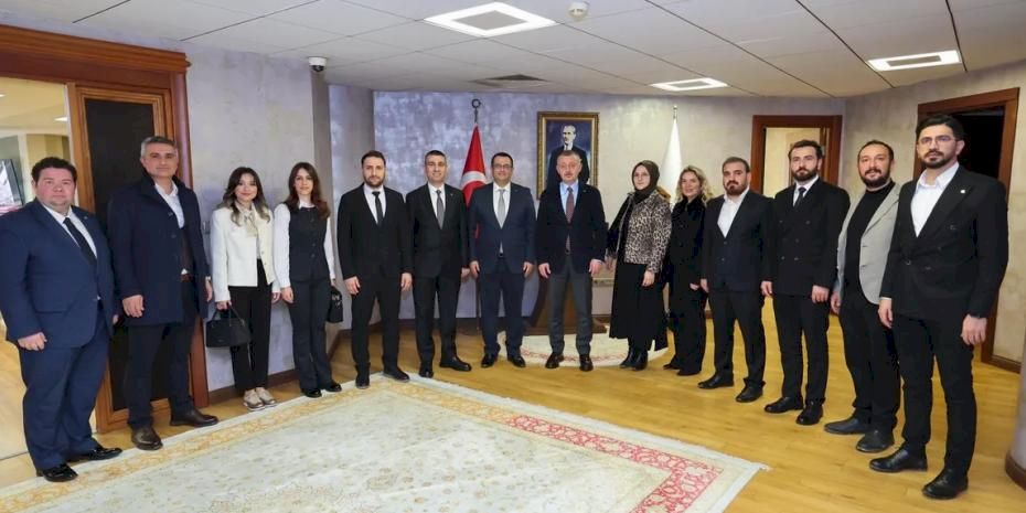 Kocaeli'de Başkan Büyükakın’a ziyaretçi akını