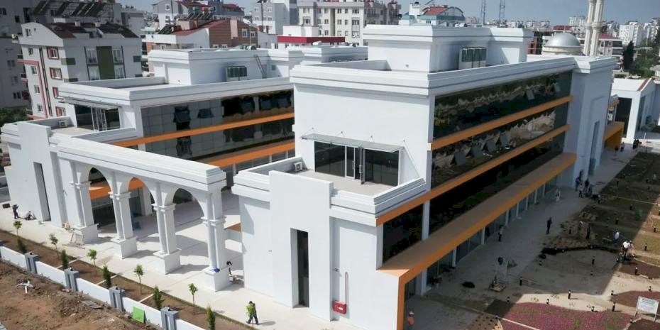 Antalya Muratpaşa’da gençler için yapay zeka ve görsel üretim eğitimi