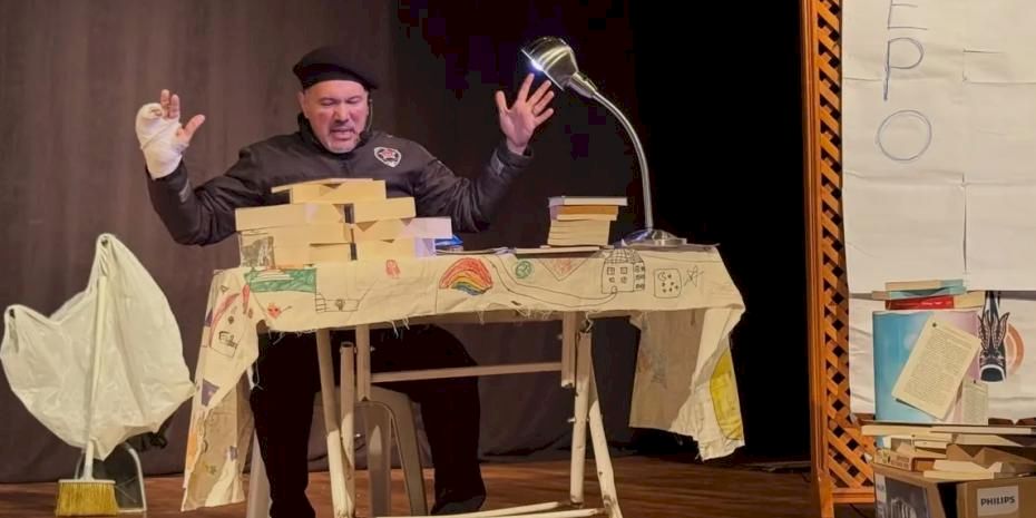 Gölcük'te Kütüphaneler Haftası’nda öğrencilere tiyatro keyfi