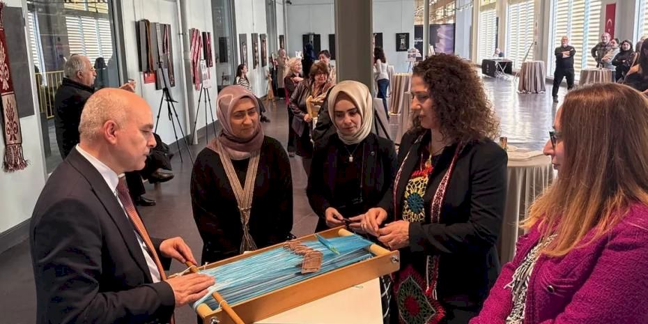 Kocaeli'de geleneksel motifler dokuma sanatıyla hayat buldu