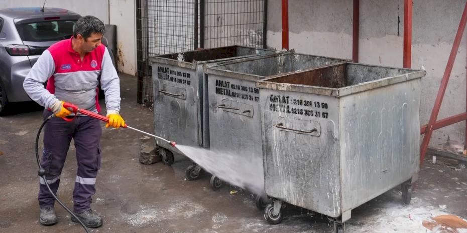 İstanbul Maltepe'de bahar temizliği