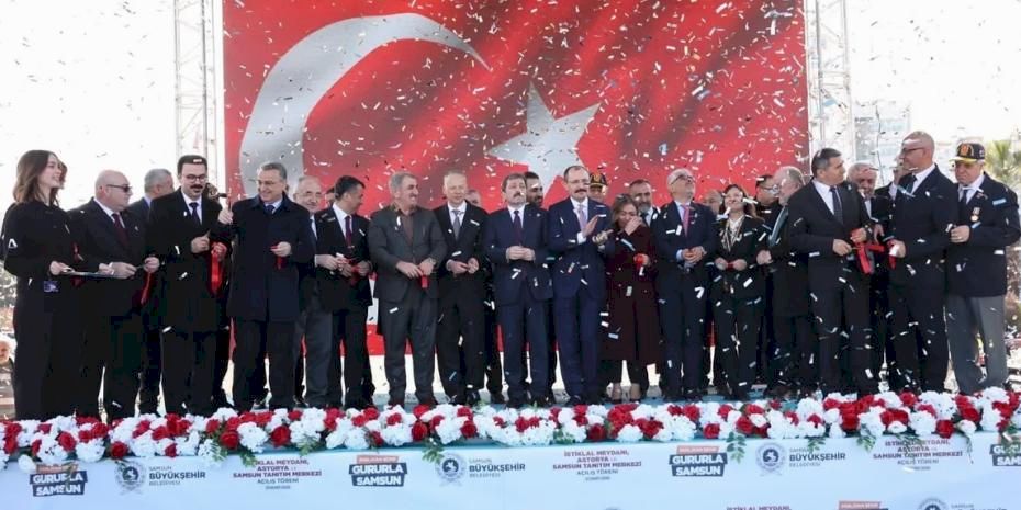 Astorya, İstiklal Meydanı ve Tanıtım Merkezi açıldı