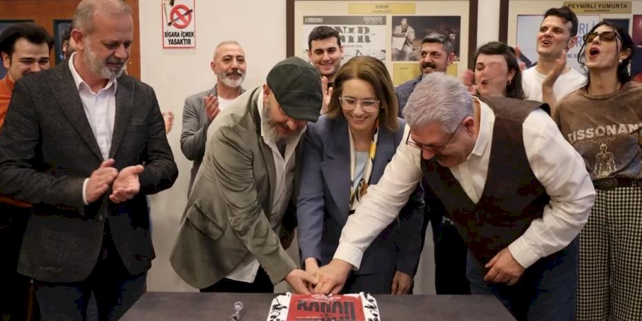 Kocaeli'de tiyatro için anlamlı kutlama