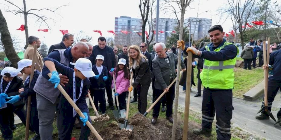 İstanbul Bakırköy'de minik eller can verdi