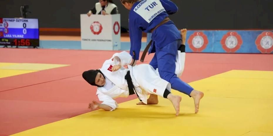 Trabzon’da Judo Şampiyonası nefes kesti
