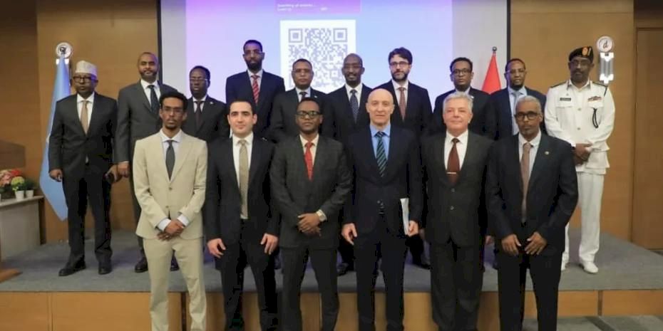 Somali’de ilk uluslararası balıkçılık lisansı bir Türk gemisine verildi