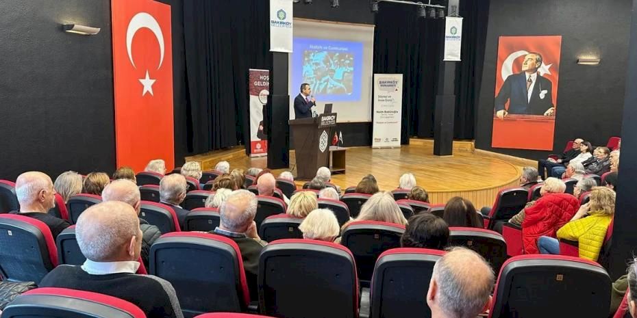 İstanbul’da Atatürk ve Cumhuriyet söyleşisi