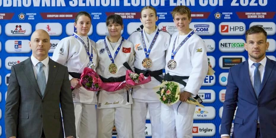 Kağıtspor’un olduğu her yerde başarı var