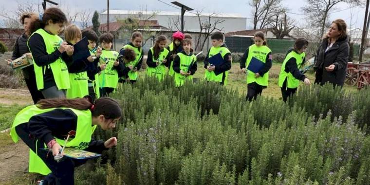 Ürünlü’de Doğa Sevgisi Yeşeriyor