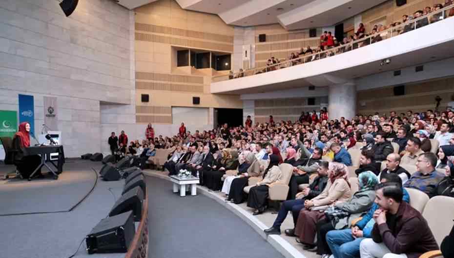 Konya Karatay’da Evlilik ve Aile Gelişim Akademisi başladı