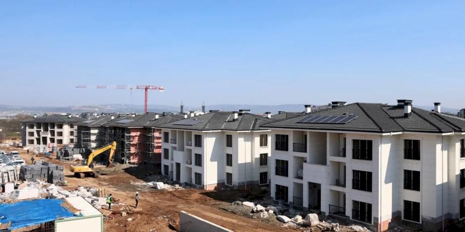Kocaeli'de Kartepe Kent Konut Evleri’nde kaba inşaat tamamlandı