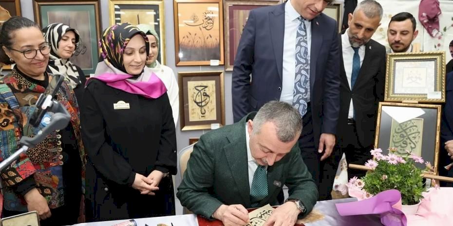 KO-MEK ilçe sergileriyle el emeklerini görücüye çıkarıyor