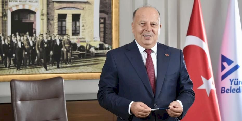 Adana Yüreğir Belediye Başkanı'na 5 yıl 3 ay hapis cezası!