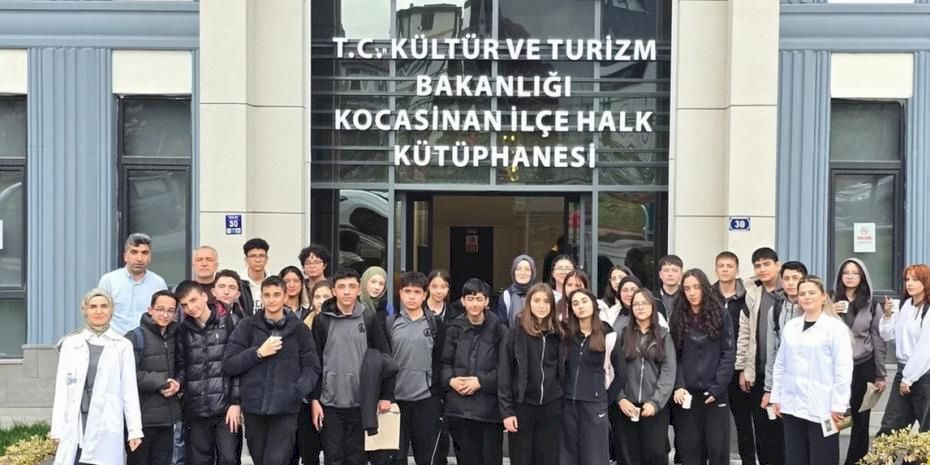 Kayseri Kocasinan'dan gençlere kitap tahlil etkinliği