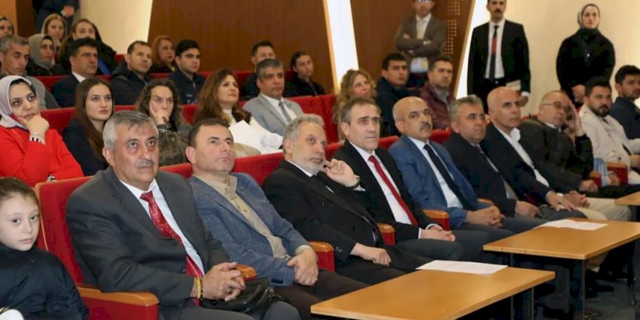 Kayseri Talas'ta atıklar sanata dönüşüyor