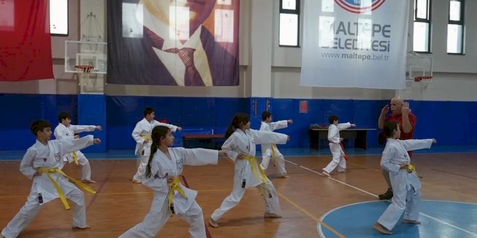 İstanbul'da Maltepe’nin karatecileri mezun oldu