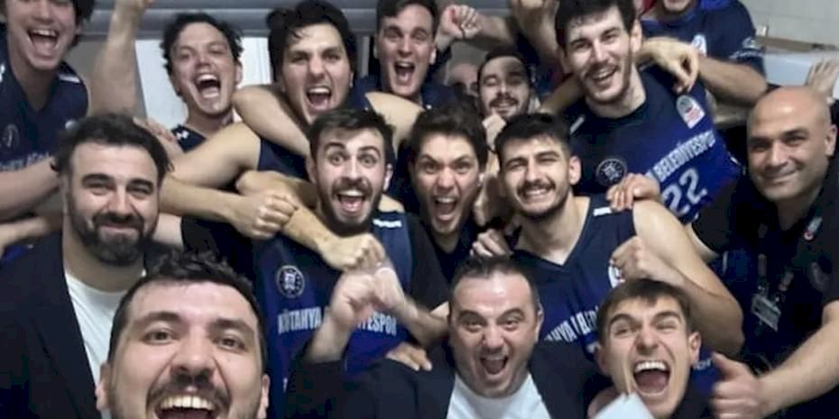 Kütahya Belediyespor çeyrek finale galibiyetle başladı
