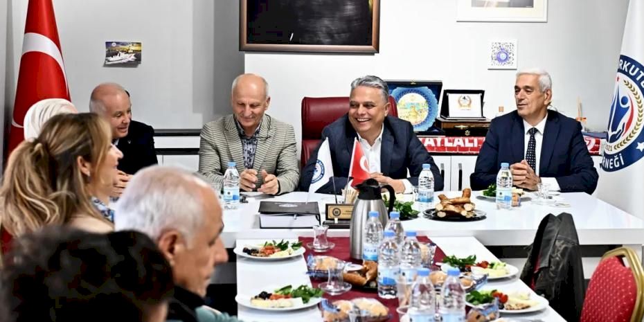 Antalya Muratpaşa'da 'Korkuteli'lilerden tarhana ikramı