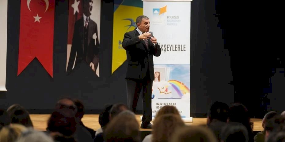 İstanbul Beylikdüzü’nde aile ve çocuk gelişimi söyleşisi