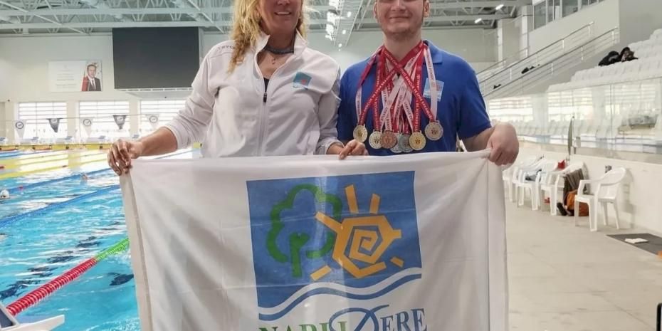 İzmir Narlıdere'nin madalya avcısından büyük başarı